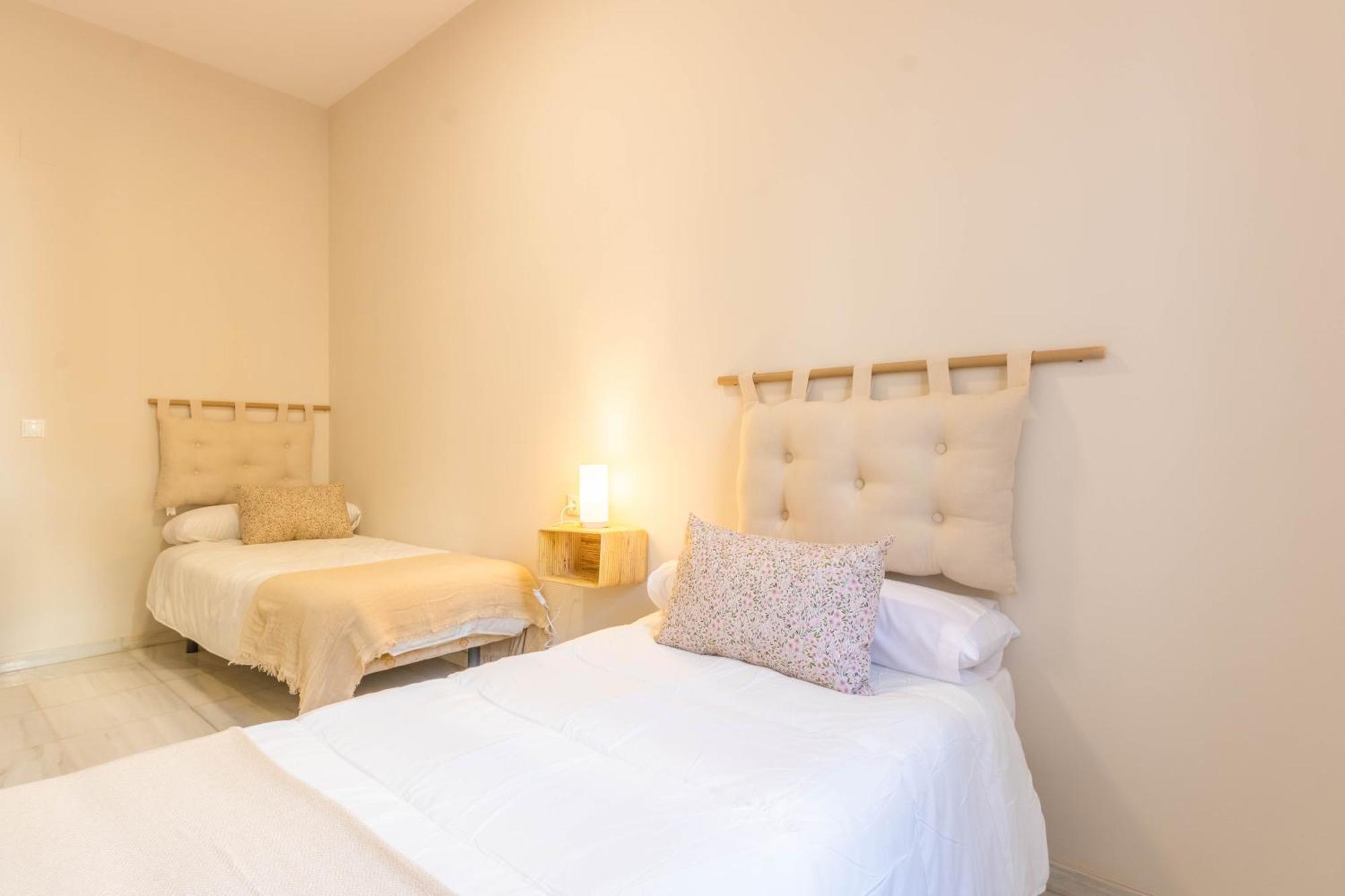 Apartamentos Los Abuelos - コルドバ エクステリア 写真