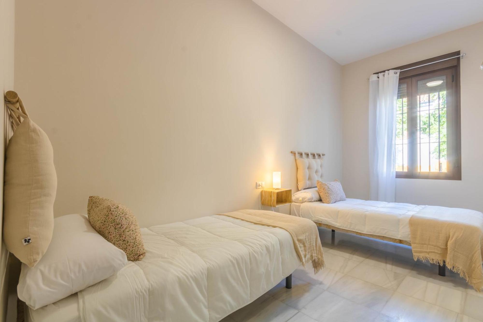 Apartamentos Los Abuelos - コルドバ エクステリア 写真