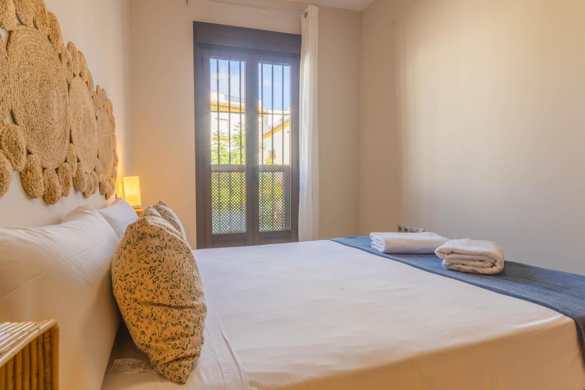 Apartamentos Los Abuelos - コルドバ エクステリア 写真